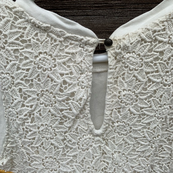 Anthropologie Maeve M floral embroidered blouse tank top crochet lace boho folk - Picture 12 of 12